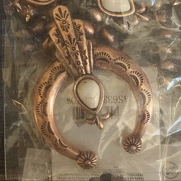 Navajo Bronze , white howlite white half moon Bottom Necklace - Picture 7 of 9